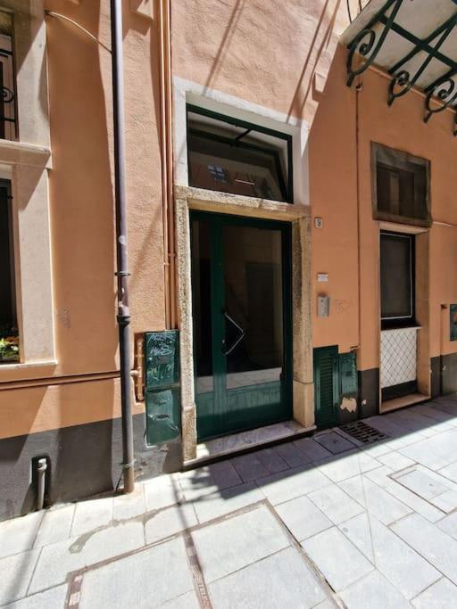 Silver Sands Finale Ligure - Traditional Apartment - 4 Beds & Terrace By The Beach Экстерьер фото