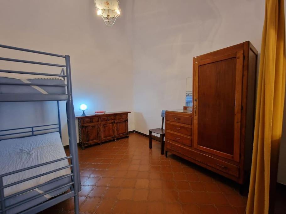 Silver Sands Finale Ligure - Traditional Apartment - 4 Beds & Terrace By The Beach Экстерьер фото